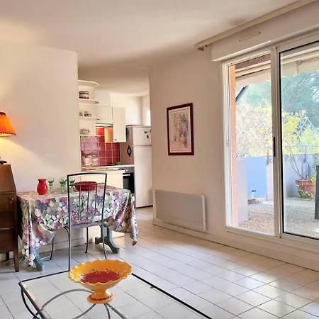 Ce020-b023 3 Pieces 6 Couchages Le Lavandou