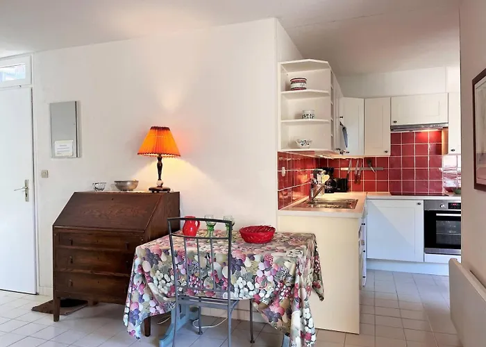 Apartment Ce020-b023 3 Pieces 6 Couchages Le Lavandou